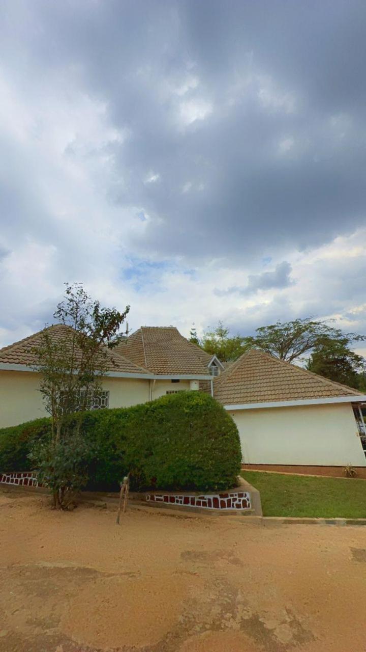 Tic Tac Boutique Hotel Kigali Exterior photo